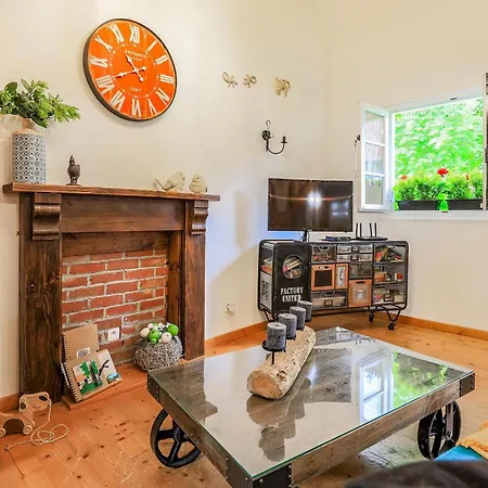 1 Bedroom Stunning In *