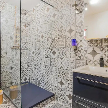 Awesome In With Kitchen Holiday home Alette